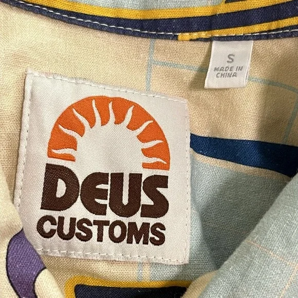 Deus Ex Machina Customs Super OK Hawaiian Shirt Riders Hemp Men's Size Small S - Picture 13 of 14